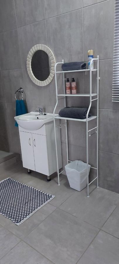 Апартаменты Tj Self-Catering Храфф-Рейнет Экстерьер фото